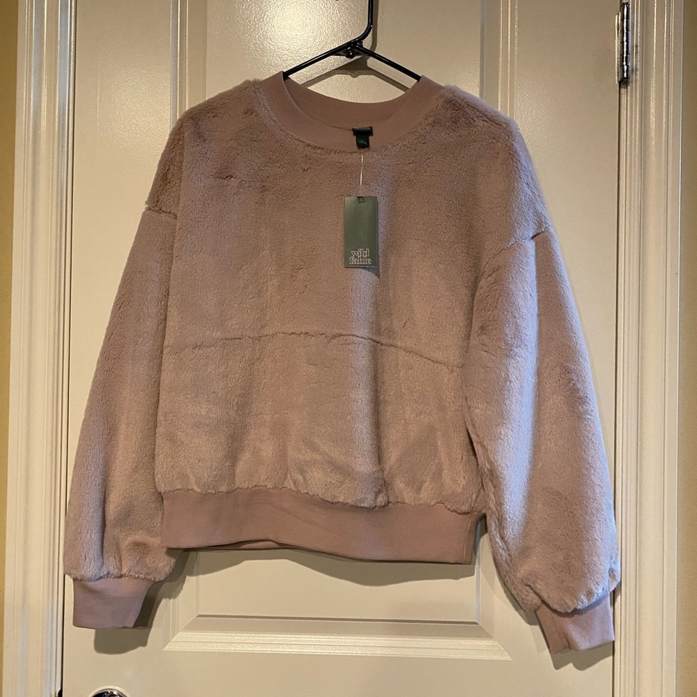 WILD & FABLE SOFT LILAC CREWNECK